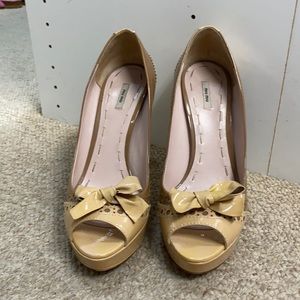 High heel light brown & beige shoes, miu miu 39.5